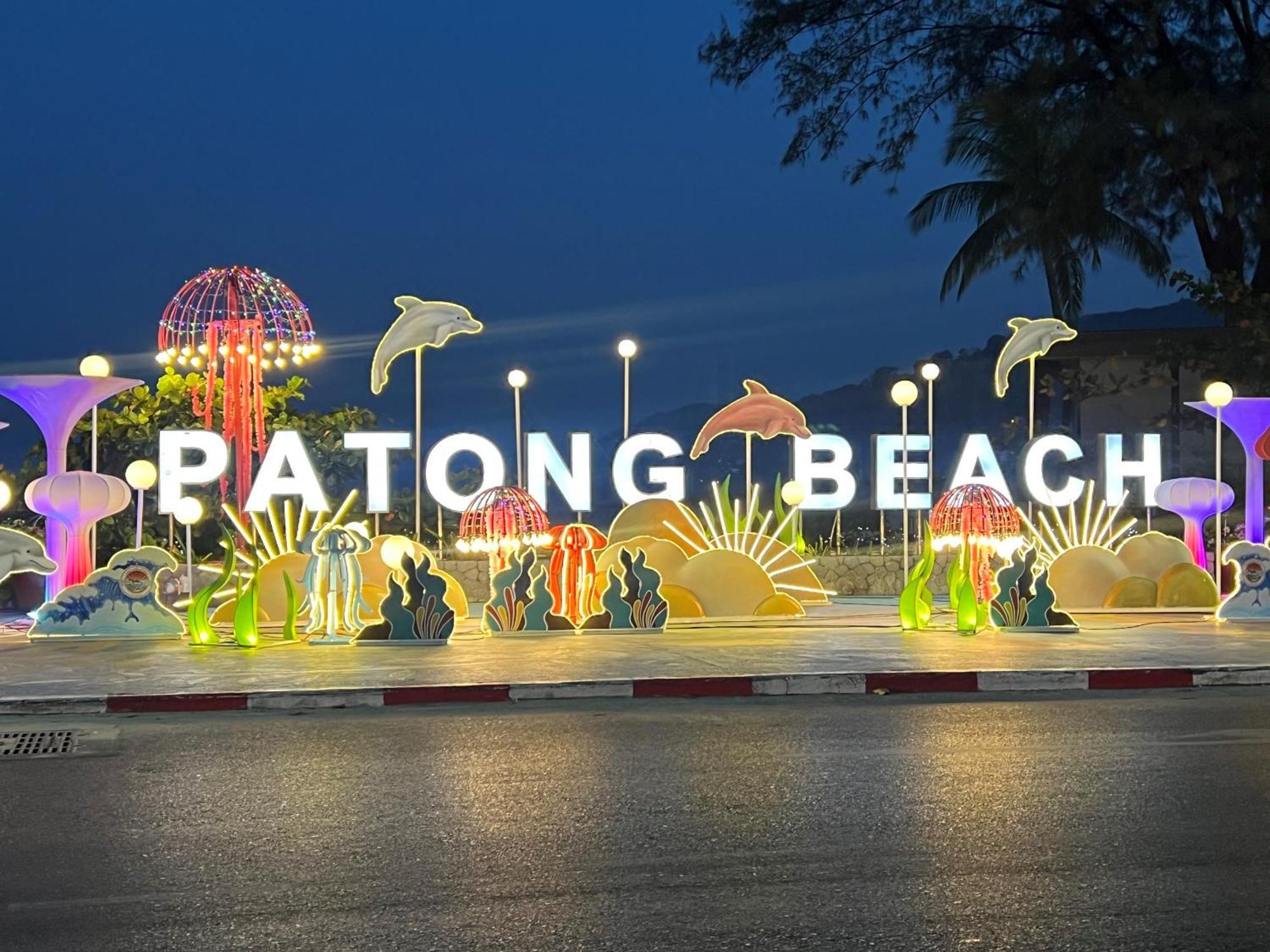 Condos: Beachside Retreat With Smart Amenities Apartment Patong