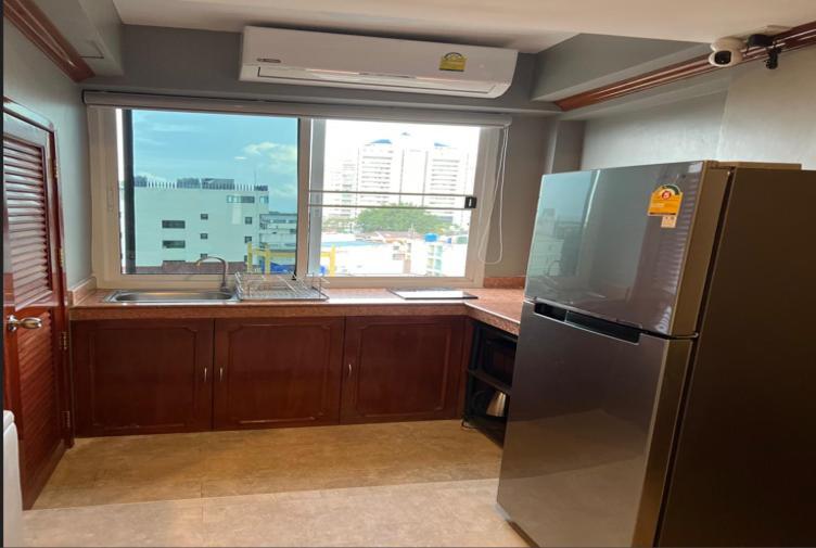 Condos: Beachside Retreat With Smart Amenities Apartment Patong